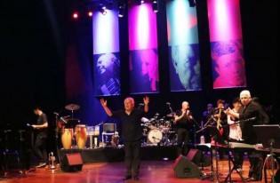 Mestre da música brasileira sofre infarto e morre