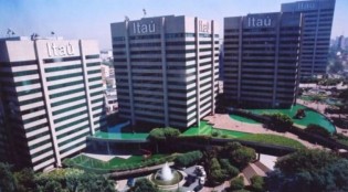 Um dos maiores bancos do país promove demissão em massa