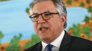 EUA restringem circulação de Padilha a 5 quarteirões de hotel em Nova York