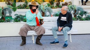 Humorista fala pela 1ª vez após condenação e chora