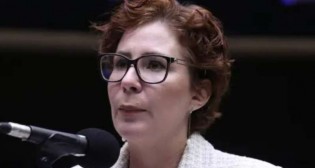 Carla Zambelli sofre mais um revés...