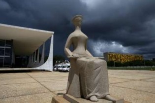 STF: Vai-se a vaidade, ficam os pecados...