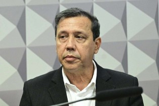 Presidente do Sindicato do irmão de Lula emudece em CPMI e só responde a uma pergunta claramente “combinada” (veja o vídeo)