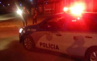 Famosa é assaltada na Barra da Tijuca e tem carro levado por criminosos