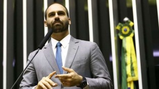 Eduardo Bolsonaro derrota o PT no Conselho de Ética