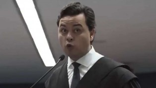 Risada de procurador em julgamento do STF expõe a face nefasta de um julgamento com cartas marcadas