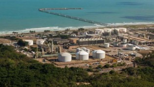 Empresa gigante, responsável por desastre, acena com demissão em massa e gera "pânico"