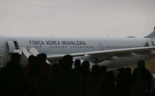 O povo brasileiro pagou a “fuga” de uma criminosa, aliada de Lula