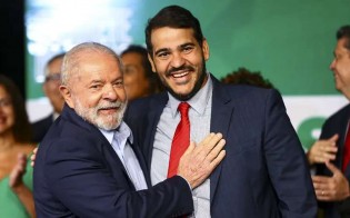 Sai o relator da indicação de "Bessias" e não agrada petistas