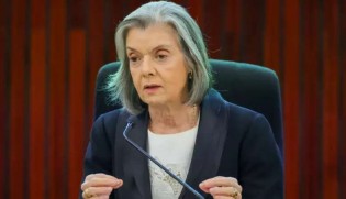 Carmén Lúcia resolve falar sobre urnas...