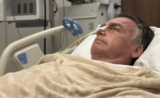 URGENTE: Bolsonaro volta à mesa de cirurgia
