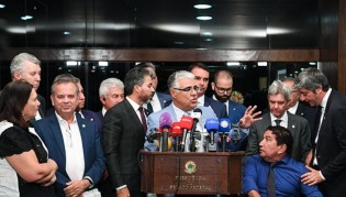 Senadores, vamos direto ao ponto: uma pena que não existe no Brasil sendo executada debaixo do nariz de vocês!