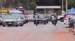 Finalmente, Bolsonaro chega no Hospital (veja o vídeo)
