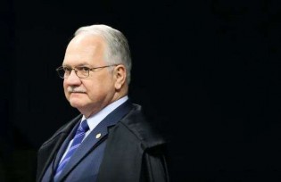 Com pedido de suspeição de Toffoli na PGR, Fachin retorna mais cedo para Brasília