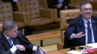 Mendonça se insurge contra Flávio Dino em decisão sobre Eduardo Bolsonaro