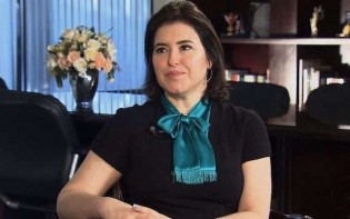 Completamente desnorteada, Simone já pensa até em “tucanar”