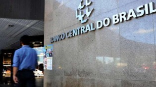 Só há uma solução para o Banco Central...