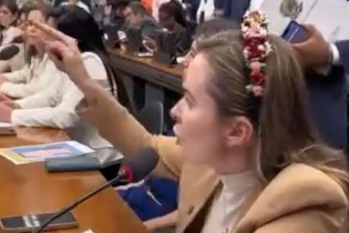 Júlia Zanatta detona Erika Hilton após ser covardemente atacada (veja o vídeo)