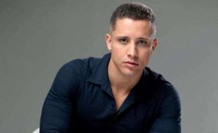 Influenciador invade casa, agride namorado e acaba morto por homem de 81 anos