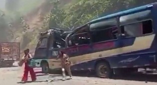Faltando um mês para a eleição Colômbia é alvo de atentado terrorista que deixa 13 mortos (veja o vídeo)