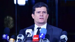 Cármen Lúcia dá 5 dias a Moro