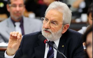 Deputado idoso do PSOL mente descaradamente em debate e acaba desmascarado e desmoralizado (veja o vídeo)