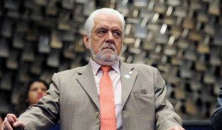 Pressão sobre Jaques Wagner cresce: É ele o “laranja” da vez...
