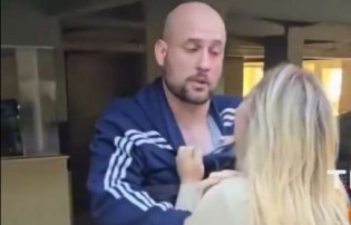 Pastora, pré-candidata, 'sai no soco' com entregador de móveis (veja o vídeo)