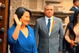 Keiko Fujimori toma posse e inicia mandato com promessa de devolver estabilidade ao Peru