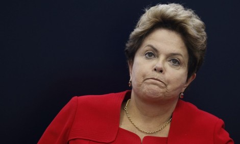 Pelo Brasil, Senado afasta Dilma Rousseff