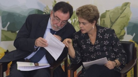 O vídeo que derruba o último argumento da bancada de Dilma na Comissão do Impeachment