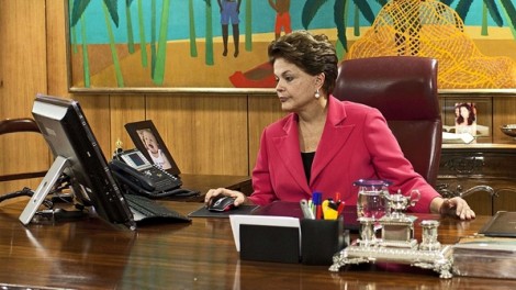 ‘Trabalhar’ pra Dilma é ocupar cargo público, é teta, é boquinha...