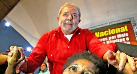 PT vai tentar driblar a Justiça com lançamento de candidatura de Lula, logo no início do ano