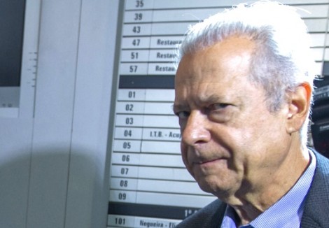 Da cadeia, Zé Dirceu faz alerta sobre prisão de Lula e Dilma