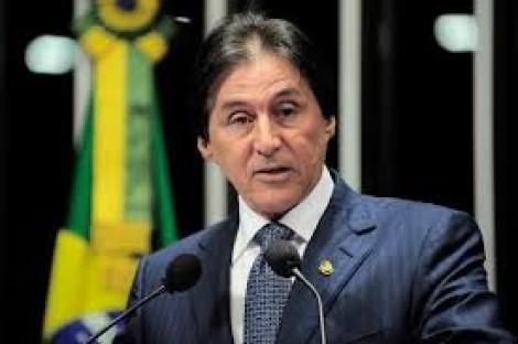 Eunício de Oliveira é encaminhado com urgência para a UTI em Brasília