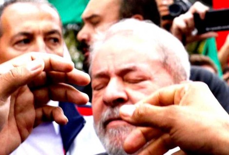 Lula, nesta quarta-feira, ouve novo coro de “ladrão” (veja o vídeo)