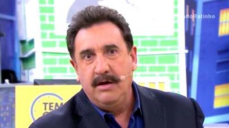 Ratinho viraliza ao questionar cangaceiros “viados” da Globo (veja o vídeo)
