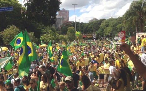 Manifestação espontânea e sem ‘pão com mortadela’