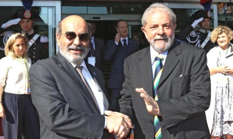 Lula embarca amanhã para a África, mas ainda não é a fuga