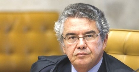 Marco Aurélio, indignado com pergunta, interrompe entrevista