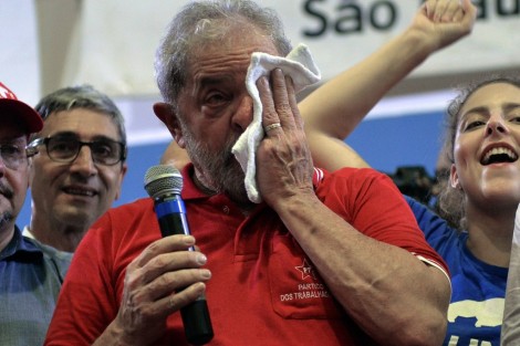 40 motivos que provam porque "não é justo prender o Lula"