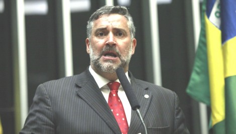 Paulo Pimenta se acovarda e não cumpre ameaça feita a juíza