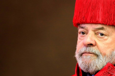 Lula perde primeira batalha no TSE para ter “laranja”, enquanto estiver preso