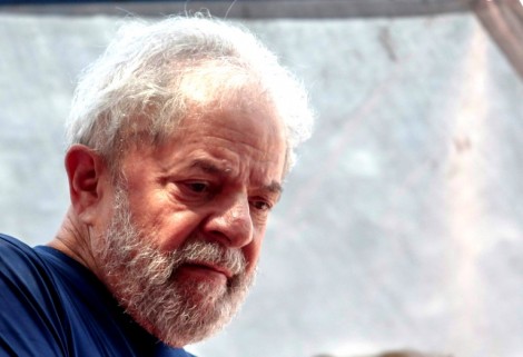 Defesa de Lula pede ao STF prisão domiciliar em caso de negativa de soltura