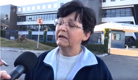 Irmã Franciscana visita Lula e oferece presente inusitado, que causa CALAFRIOS no petista (Veja o Vídeo)