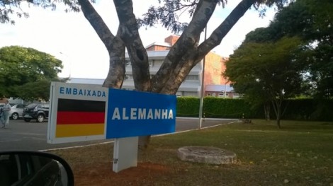 A Embaixada da Alemanha no Brasil e a palhaçada sobre “Nazismo”.