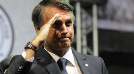 Bolsonaro dá aula de estratégia na gestão de crise