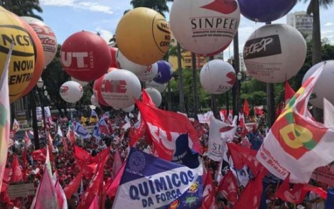 O sindicato de pelegos e o fim da farra