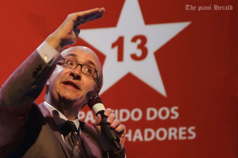 Reinaldo Azevedo atinge a esgotosfera ao questionar a internação hospitalar de Bolsonaro