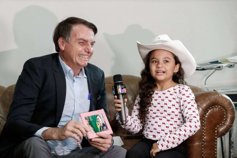 Em entrevista para repórter mirim, Bolsonaro manda recado para 2023 (Veja o Vídeo)